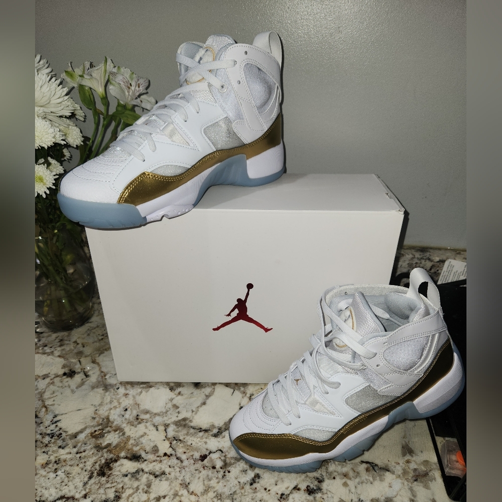 Jordan Women's Jumpman Two Trey Shoes
